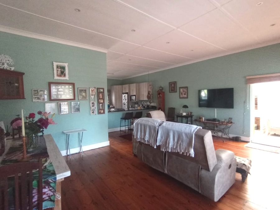 5 Bedroom Property for Sale in Berea Eastern Cape